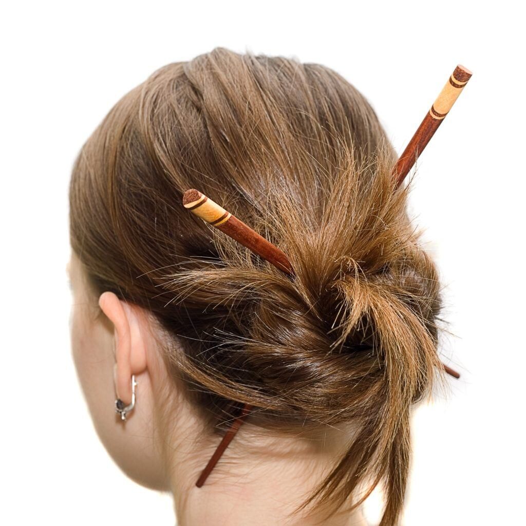 بستن مو با مداد