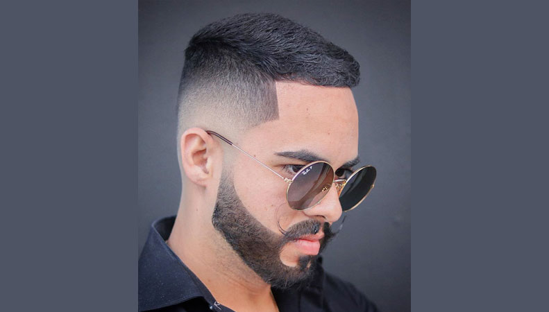 مدل مو مردانه کوتاه کراپ با سبیل